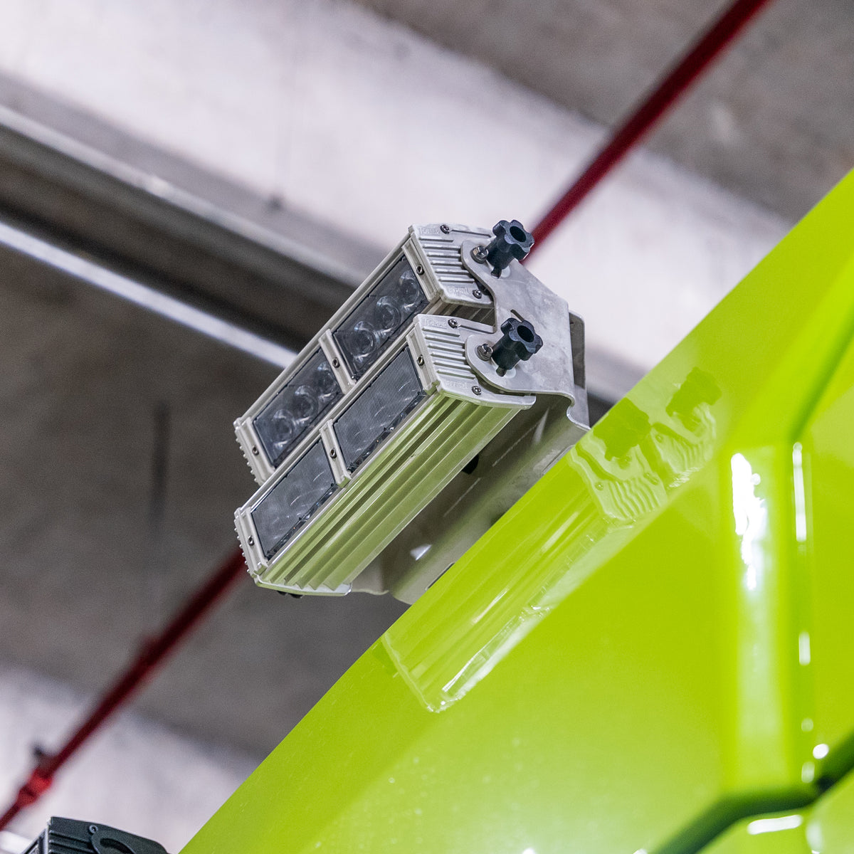 Aspire Series Pole-Mounted LED Scene Light – TOMAR Automotive